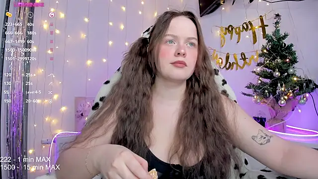 Snapshot of HANNA_MONTANAS chatting on 12-23-24, 11:57 HANNA MONTANAS online show from 12-23-24, 11:57