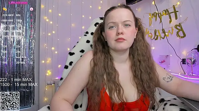 Snapshot of HANNA_MONTANAS chatting on 01-30-25, 11:44 HANNA MONTANAS online show from 01-30-25, 11:44