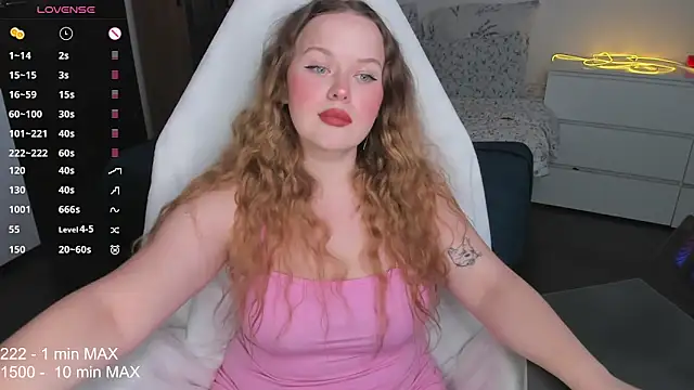 Snapshot of HANNA_MONTANAS chatting on 09-23-25, 01:36 HANNA MONTANAS online show from 09-23-25, 01:36