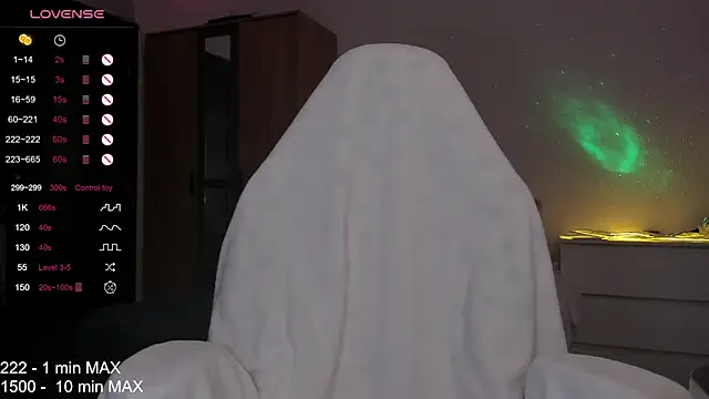 HANNA MONTANAS online show from 11-24-25, 05:12