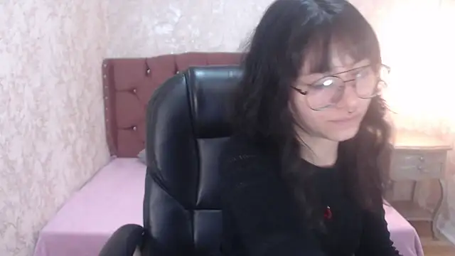 Snapshot of charlottemoonxz chatting on 02-10-25, 05:30 charlottemoonxz online show from 02-10-25, 05:30