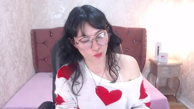 Snapshot of charlottemoonxz chatting on 02-13-25, 08:24 charlottemoonxz online show from 02-13-25, 08:24