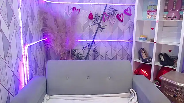 Snapshot of charlottemoonxz chatting on 09-12-25, 03:12 charlottemoonxz online show from 09-12-25, 03:12