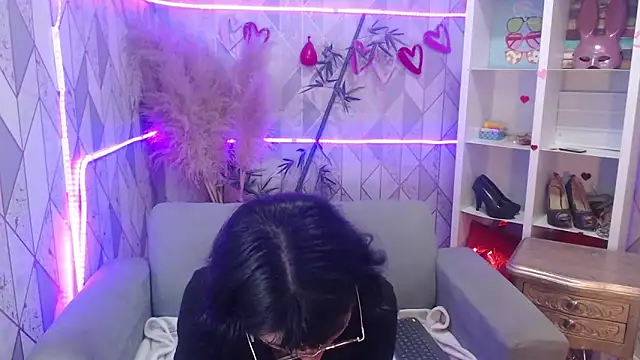 Snapshot of charlottemoonxz chatting on 09-17-25, 06:53 charlottemoonxz online show from 09-17-25, 06:53