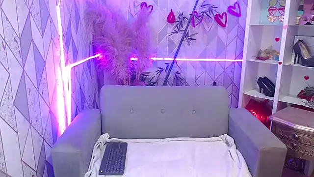 Snapshot of charlottemoonxz chatting on 10-07-25, 07:44 charlottemoonxz online show from 10-07-25, 07:44