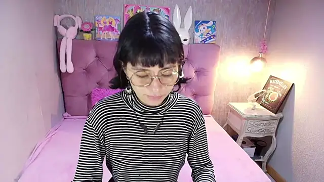 Snapshot of charlottemoonxz chatting on 02-01-26, 07:12 charlottemoonxz online show from 02-01-26, 07:12