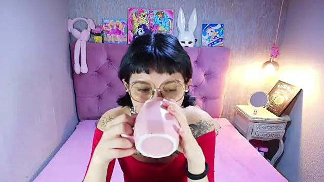 Snapshot of charlottemoonxz chatting on 03-04-26, 07:09 charlottemoonxz online show from 03-04-26, 07:09