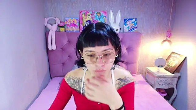 Snapshot of charlottemoonxz chatting on 03-05-26, 06:59 charlottemoonxz online show from 03-05-26, 06:59