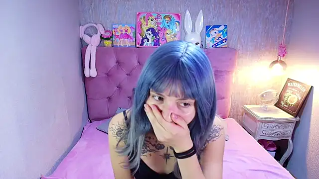 Snapshot of charlottemoonxz chatting on 03-10-26, 06:57 charlottemoonxz online show from 03-10-26, 06:57