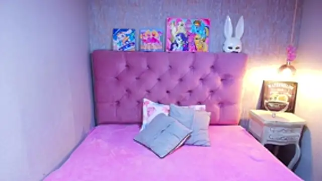 charlottemoonxz online show from 04-29-26, 06:14