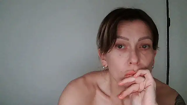 anechka1 online show from 04-28-26, 11:54