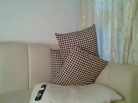 Saintadushe online show from 10-20-25, 01:33