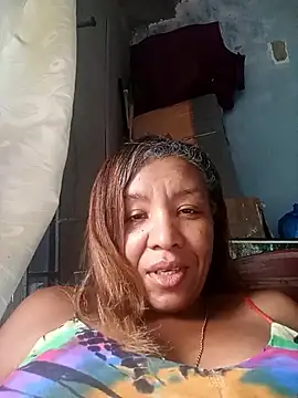 Snapshot of Surreyaa chatting on 09-14-25, 09:14 Surreyaa online show from 09-14-25, 09:14