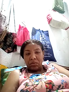 Snapshot of Surreyaa chatting on 10-25-25, 03:14 Surreyaa online show from 10-25-25, 03:14