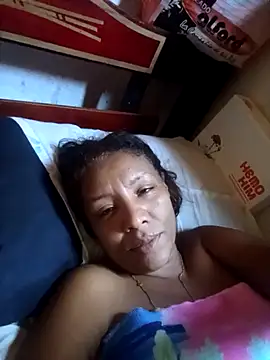 Snapshot of Surreyaa chatting on 11-01-25, 01:46 Surreyaa online show from 11-01-25, 01:46