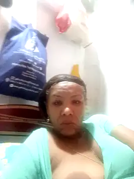 Snapshot of Surreyaa chatting on 11-28-25, 05:10 Surreyaa online show from 11-28-25, 05:10