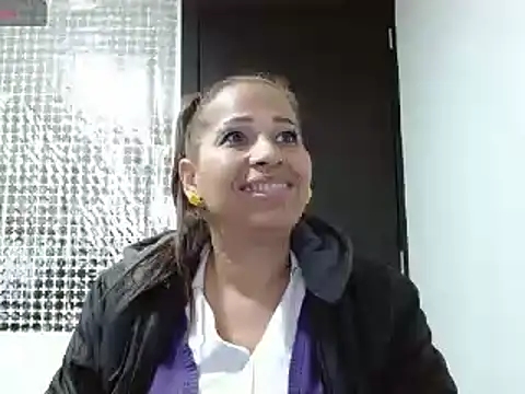Snapshot of CaroMasha chatting on 01-22-25, 07:34 CaroMasha online show from 01-22-25, 07:34