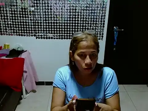 Snapshot of CaroMasha chatting on 02-19-25, 01:18 CaroMasha online show from 02-19-25, 01:18