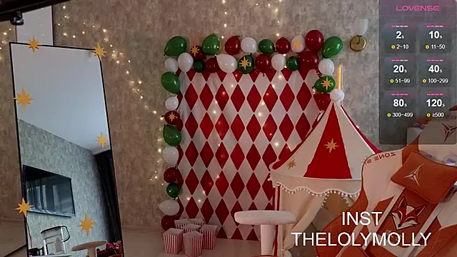 LolyMolli online show from 10-29-25, 11:01