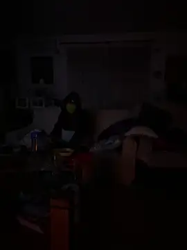 Snapshot of Kamaleonix chatting on 03-21-25, 09:34 Kamaleonix online show from 03-21-25, 09:34