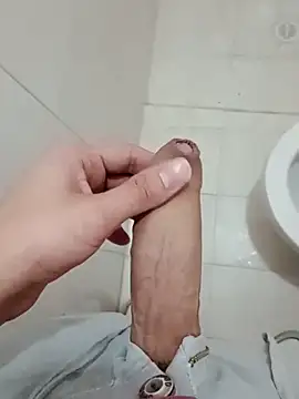 Snapshot of Wynni chatting on 09-28-25, 10:15 Wynni online show from 09-28-25, 10:15