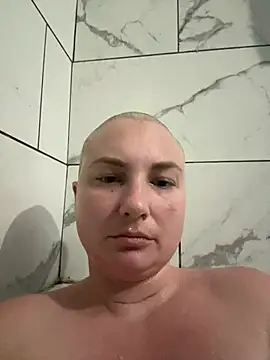 MilfyMrsRobinson online show from 04-26-26, 03:42