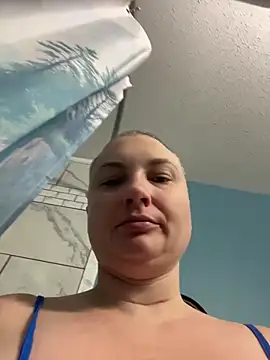 MilfyMrsRobinson online show from 06-09-26, 12:50