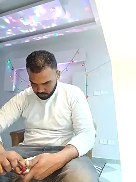 Snapshot of ListedLoin chatting on 03-09-25, 10:30 ListedLoin online show from 03-09-25, 10:30