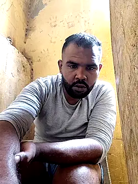 ListedLoin online show from 11-30-25, 08:18