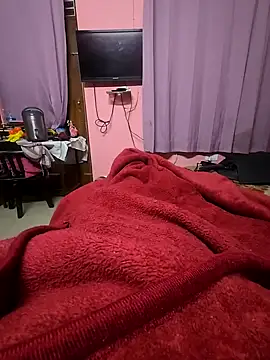 Snapshot of Loveboycurvy chatting on 12-27-24, 04:54 Loveboycurvy online show from 12-27-24, 04:54