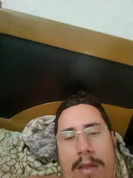 Snapshot of luissilva0071 chatting on 09-10-25, 11:43 luissilva0071 online show from 09-10-25, 11:43
