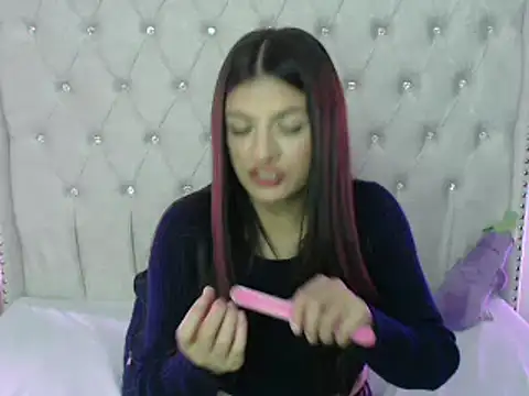 Abril Squirt online show from 02-11-25, 04:44