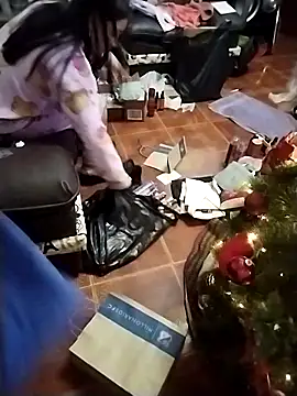 Snapshot of ToysSex_1 chatting on 12-20-25, 02:18 ToysSex 1 online show from 12-20-25, 02:18