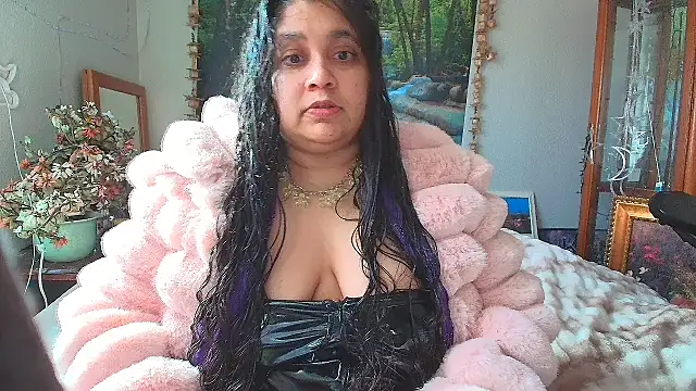 Snapshot of MelanieFawker chatting on 03-06-25, 05:11 MelanieFawker online show from 03-06-25, 05:11