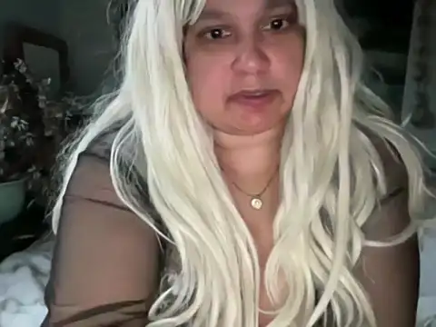 Snapshot of MelanieFawker chatting on 09-19-25, 01:51 MelanieFawker online show from 09-19-25, 01:51