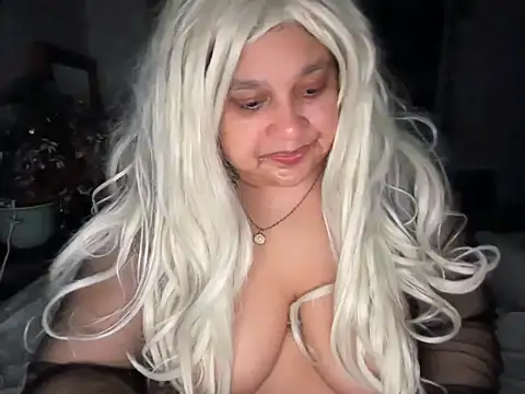 Snapshot of MelanieFawker chatting on 09-21-25, 02:57 MelanieFawker online show from 09-21-25, 02:57