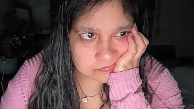 Snapshot of MelanieFawker chatting on 10-17-25, 02:48 MelanieFawker online show from 10-17-25, 02:48