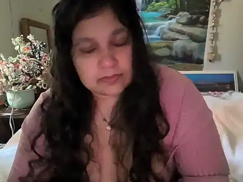 Snapshot of MelanieFawker chatting on 10-30-25, 06:30 MelanieFawker online show from 10-30-25, 06:30