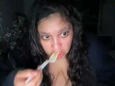 MelanieFawker online show from 03-03-26, 01:23