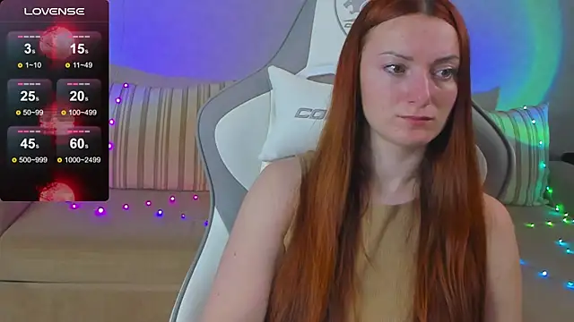 Snapshot of FlamyGold chatting on 11-21-25, 12:10 FlamyGold online show from 11-21-25, 12:10