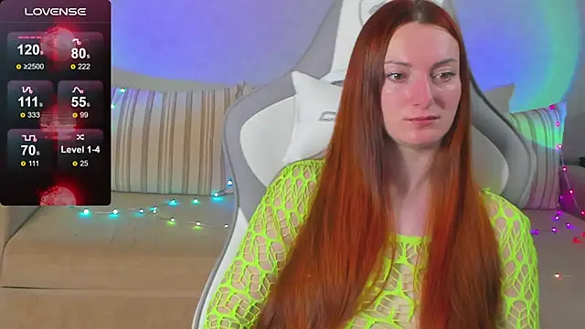 Snapshot of FlamyGold chatting on 11-27-25, 12:35 FlamyGold online show from 11-27-25, 12:35