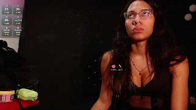 Snapshot of EmilyGomezLS chatting on 01-30-25, 11:33 EmilyGomezLS online show from 01-30-25, 11:33