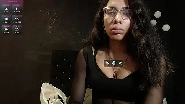 Snapshot of EmilyGomezLS chatting on 03-03-25, 11:44 EmilyGomezLS online show from 03-03-25, 11:44