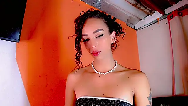 Snapshot of Bigcatalove chatting on 03-21-25, 06:07 Bigcatalove online show from 03-21-25, 06:07