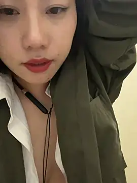 Eliza-E online show from 02-05-26, 12:54