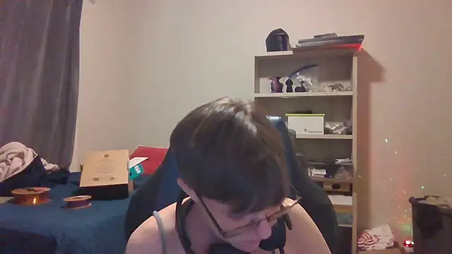 KaliSnow199623 online show from 11-08-25, 04:56