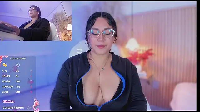 Snapshot of MelissaKarterrs chatting on 04-29-26, 12:09 MelissaKarterrs online show from 04-29-26, 12:09