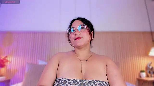 Snapshot of MelissaKarterrs chatting on 05-25-26, 11:49 MelissaKarterrs online show from 05-25-26, 11:49