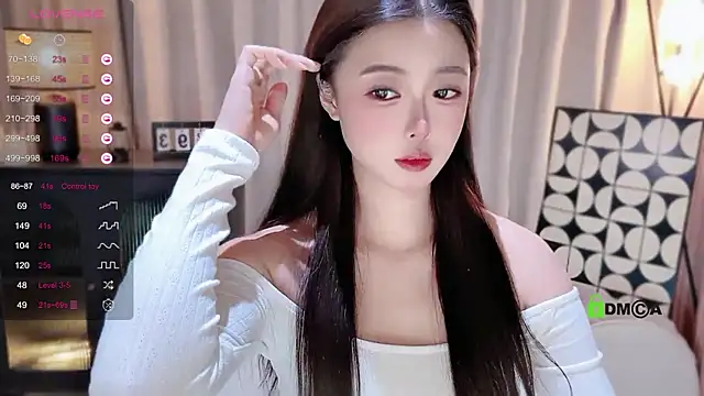 Snapshot of Ubela_7 chatting on 12-19-25, 03:30 Ubela 7 online show from 12-19-25, 03:30