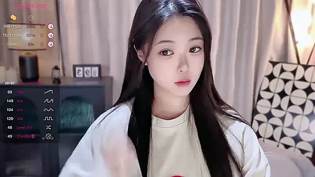 Snapshot of Ubela_7 chatting on 01-18-26, 01:37 Ubela 7 online show from 01-18-26, 01:37